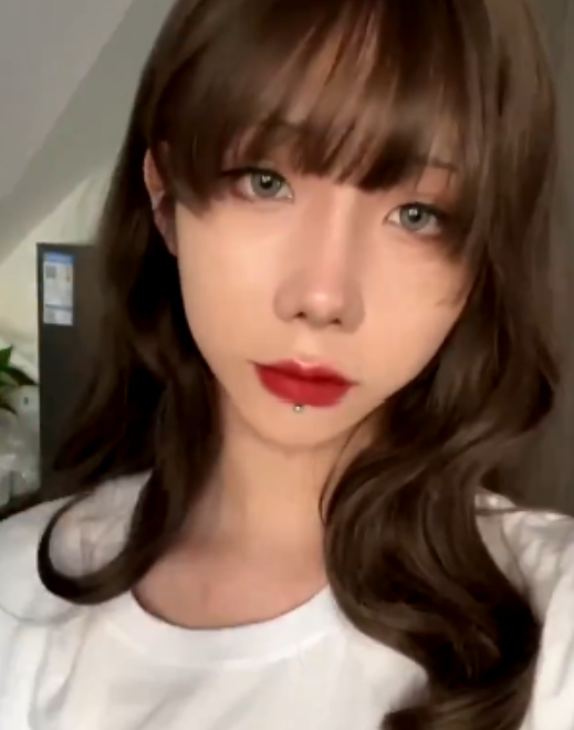 推特十六夜淚伪娘优质图包18套+散图7G流口水