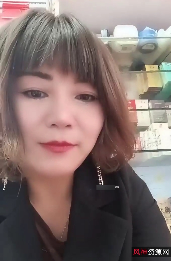 超市风儿老板娘19v私密合集11.3G太顶了