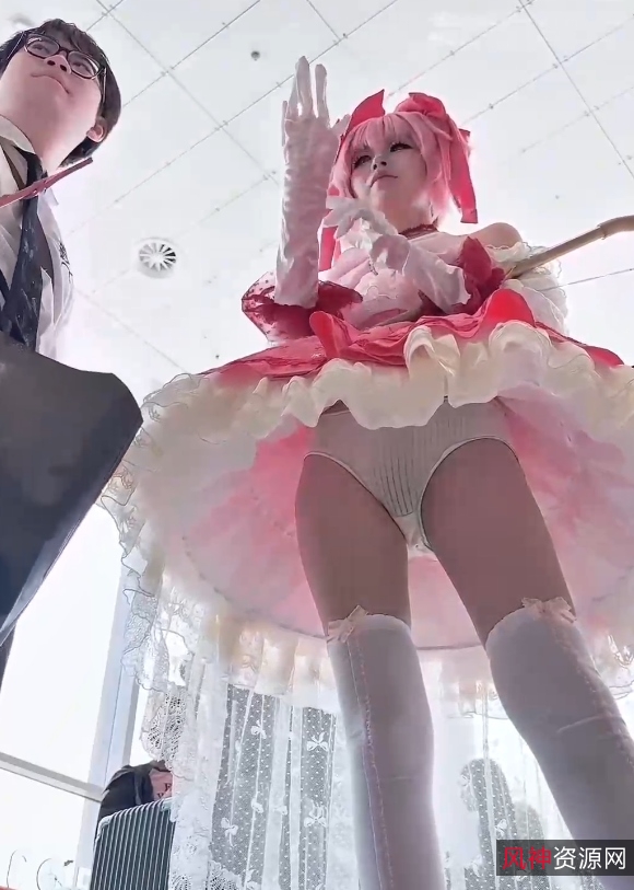 街拍KFC合集嫩得14V青春靓妹抄底1.08G