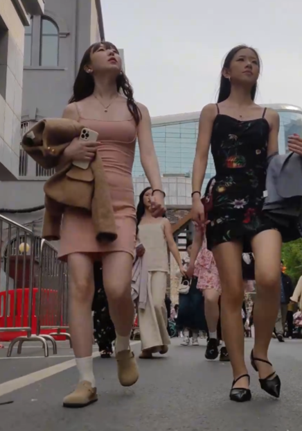 KXCD街拍抄底合集第11季20部1.8G纯欲天花板