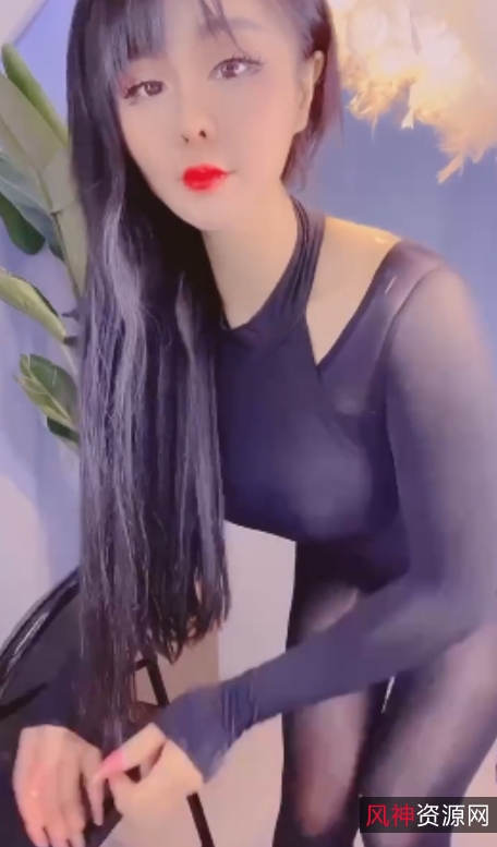 骚丝摇摆快手露露合集128部13.7G爆款诱惑