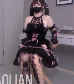 推特鸡教练优质1VCosplay黑丝白丝383M