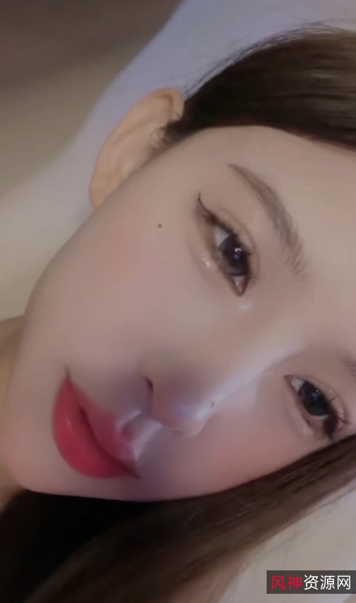 推特夏夏绝密私拍多部0.7G优质珍藏