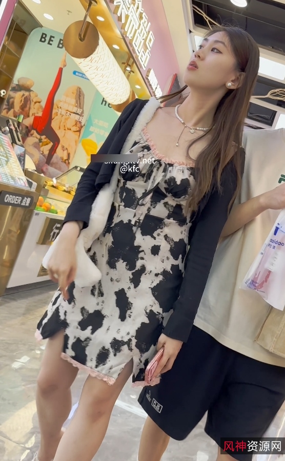 KFC逛街合集热裤靓女50G双姝极致诱惑
