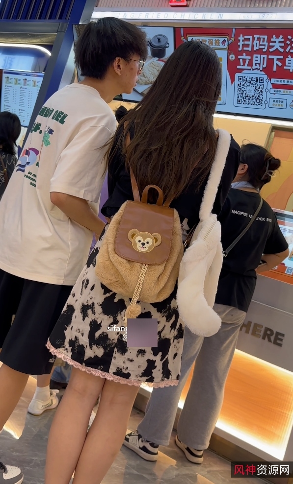 KFC逛街合集热裤靓女50G双姝极致诱惑