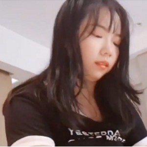 37G火辣jimmybiiig嫩妹达人视频106部91合集